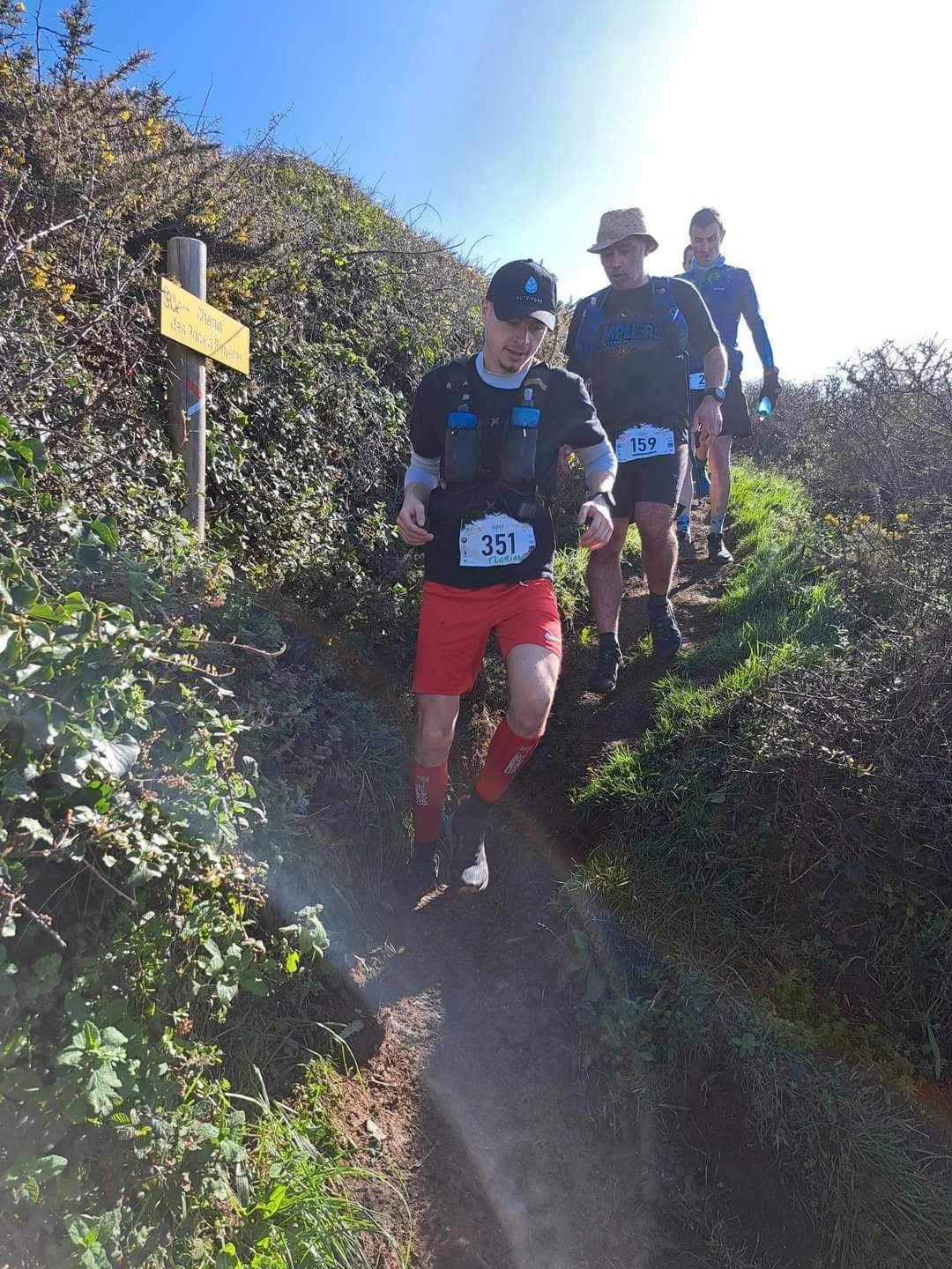 Il faut favoriser une bonne hydratation avant son trail pour optimiser vos réserves en énergie.