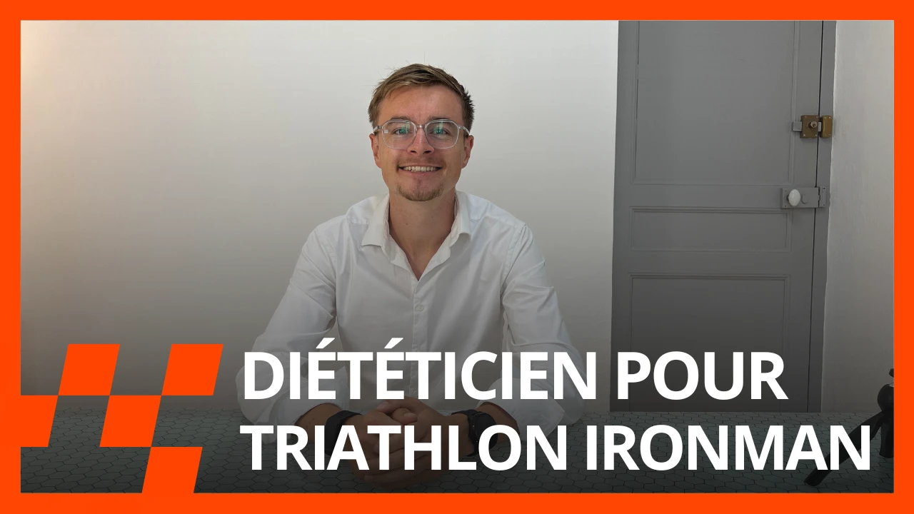 Diététicien du sport à son bureau, avec le texte « Diététicien pour triathlon Ironman »